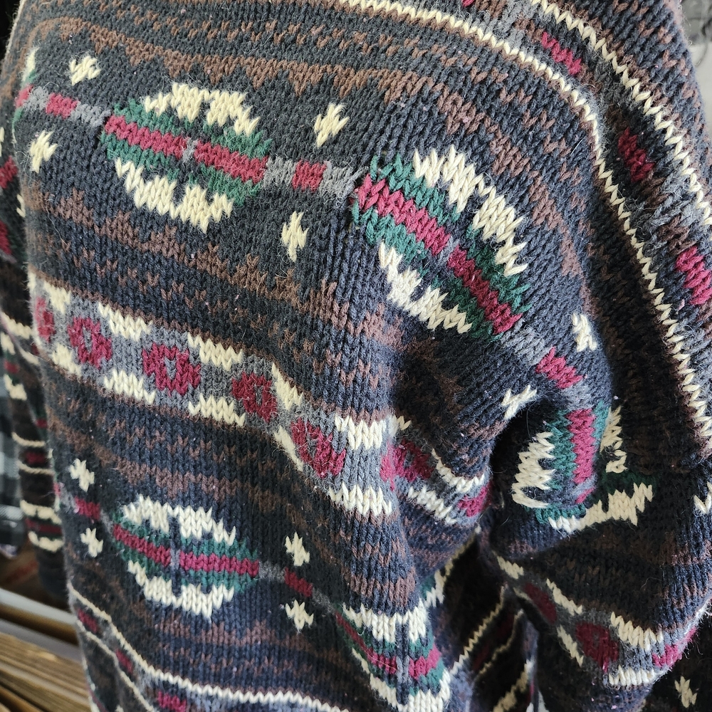Abercrombie & Fitch Men's Crewneck Sweater - Multicolor Pattern